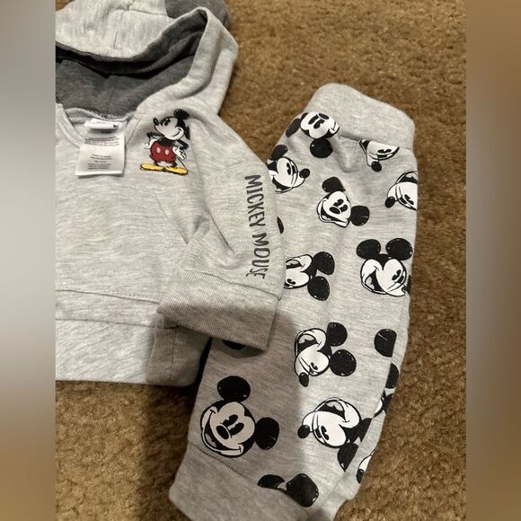 Disney Mickey Mouse Two Piece Baby Outfit Bundle Size 0-3 M - Picture 6 of 12